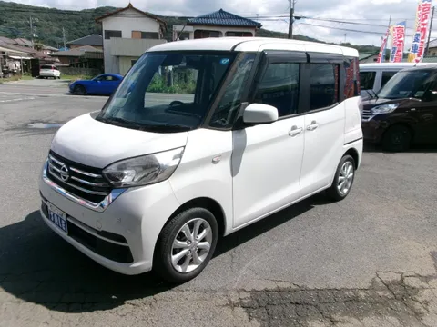 Nissan Dayz Roox