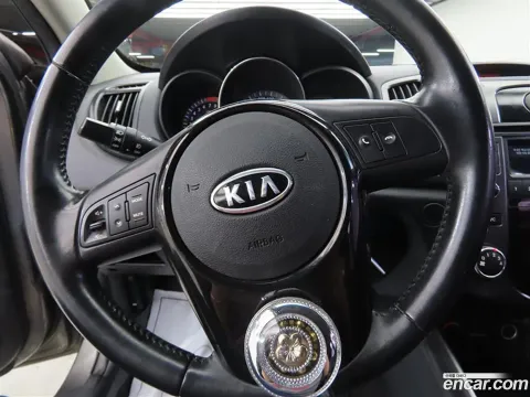 Kia Cerato (Forte)