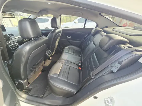 Renault SM3