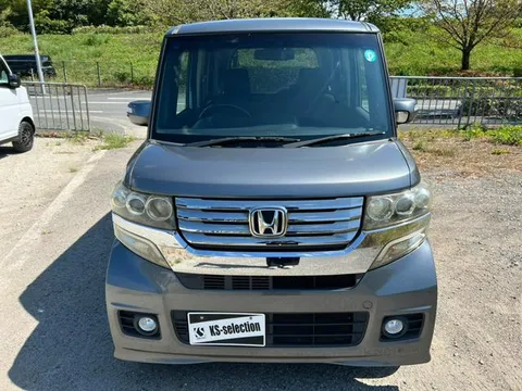 Honda N-BOX Custom