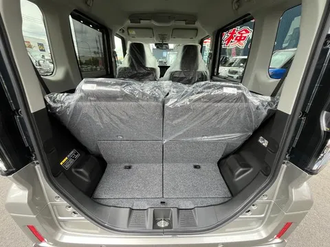 Suzuki Spacia Custom