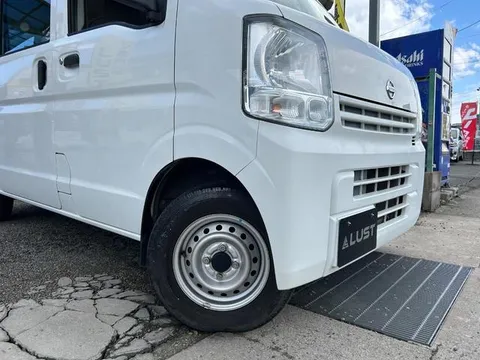 Nissan Clipper
