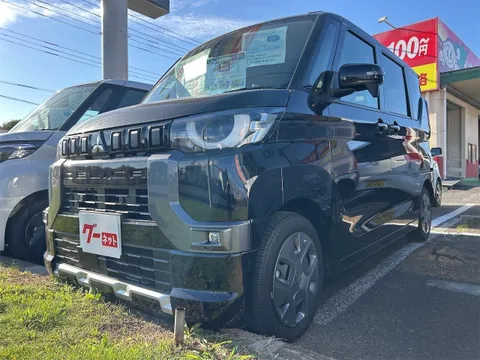 Mitsubishi Delica Mini
