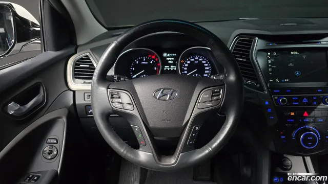 Hyundai Grand Santa Fe (Maxcruz)