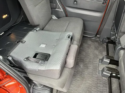 Toyota Pixis Mega