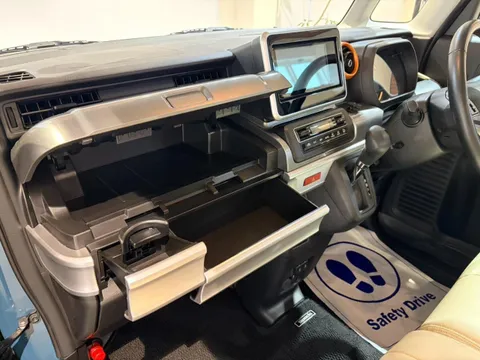 Suzuki Spacia Gear
