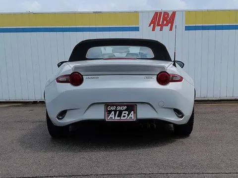 Mazda MX-5 (Roadster)