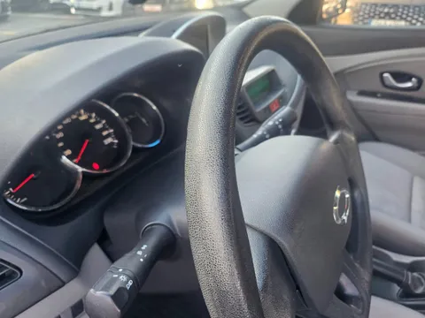 Renault SM3