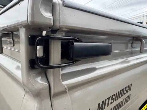 Mitsubishi Minicab Truck