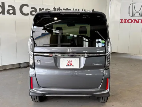 Honda N-BOX Custom