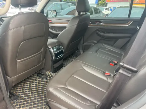 Roewe RX8