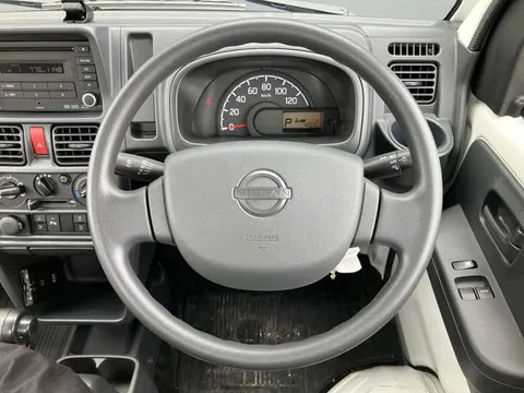 Nissan Clipper Truck