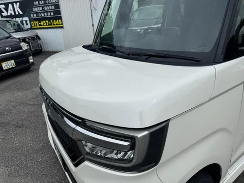 Honda N-BOX Custom