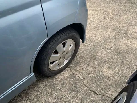 Daihatsu Atrai Wagon