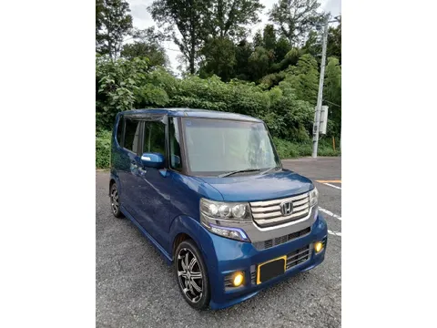 Honda N-BOX Custom