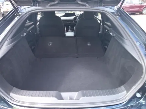 Mazda MAZDA3 Fastback