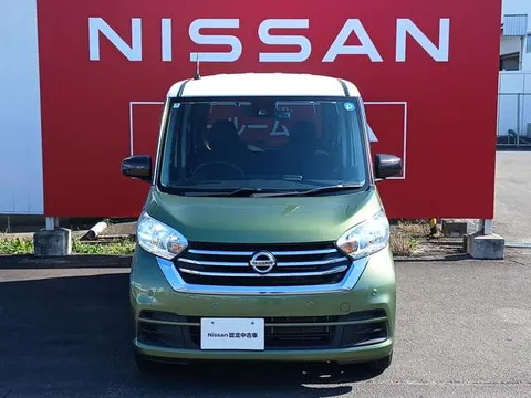 Nissan Dayz Roox