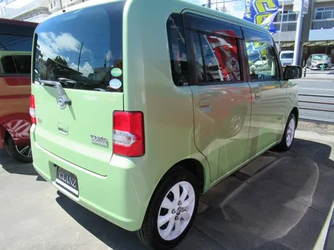Daihatsu Move Conte