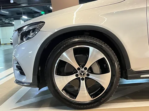 Mercedes-Benz Mercedes-Benz GLC