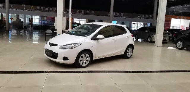 Mazda Mazda 2