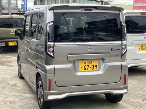 Suzuki Spacia Custom