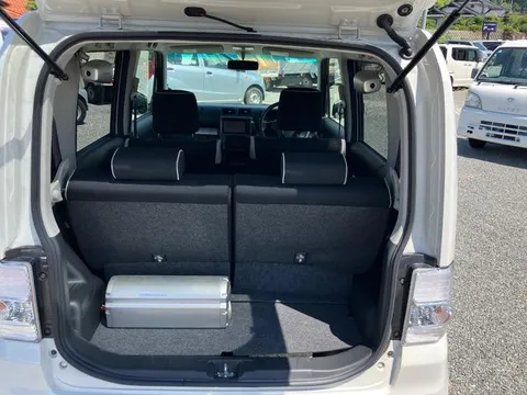Toyota Pixis Space