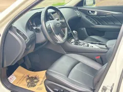 Infiniti Q50L