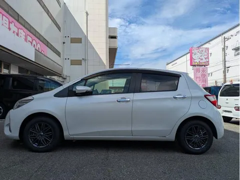 Toyota Yaris (Vitz)