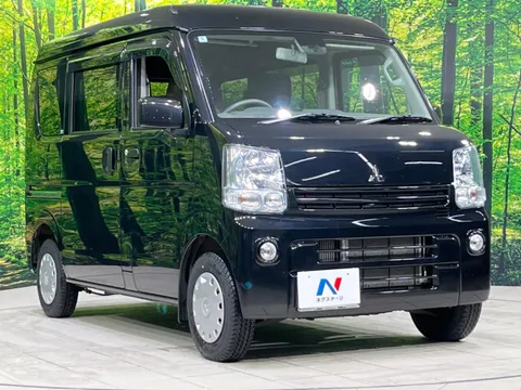 Mitsubishi Minicab Van