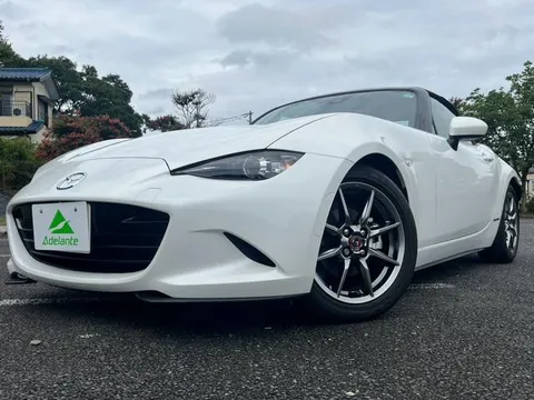 Mazda MX-5 (Roadster)