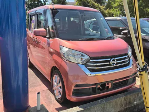 Nissan Dayz Roox