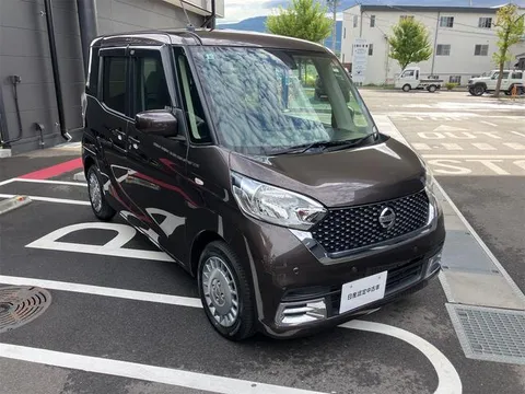 Nissan Dayz Roox