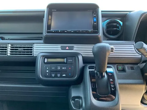 Honda N-VAN Plus Style