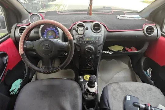 BYD F0