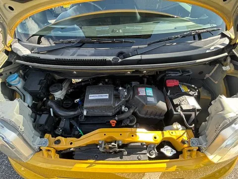 Honda N-BOX Slash