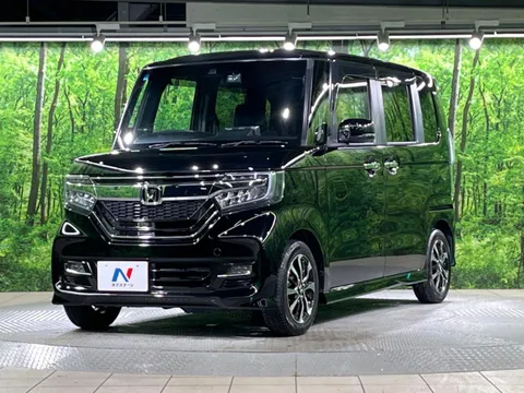 Honda N-BOX Custom