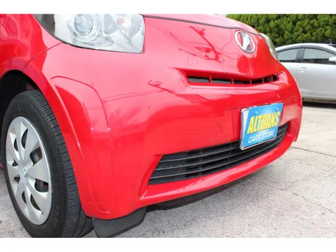 Toyota iQ