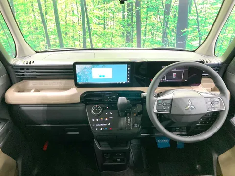 Mitsubishi Delica Mini