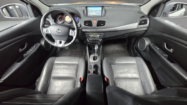Renault SM3