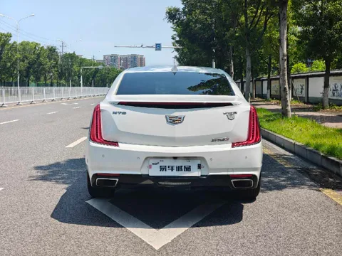 Cadillac XTS
