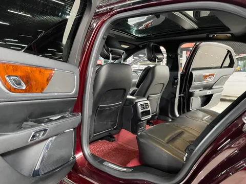 Lincoln Continental
