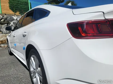 Renault Talisman (SM6)