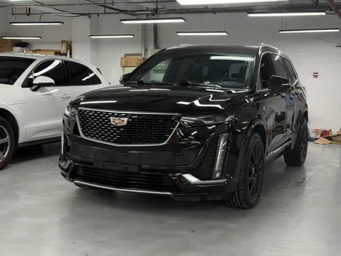 Cadillac XT6