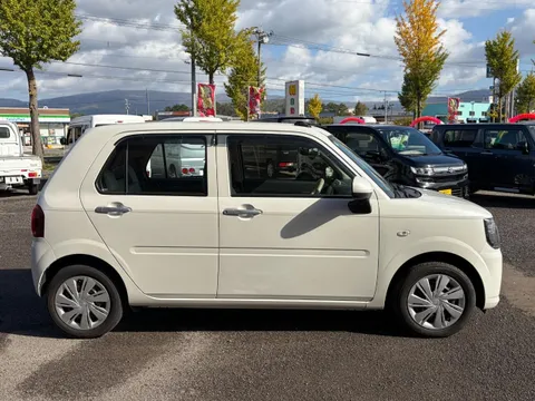 Daihatsu Mira Tocot