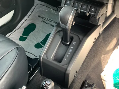Suzuki Jimny Nomade