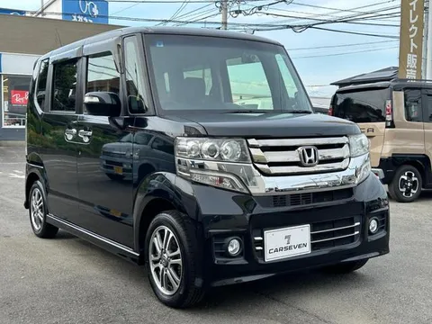 Honda N-BOX Custom