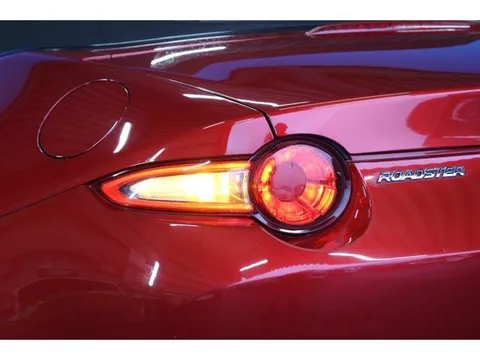 Mazda MX-5 (Roadster)