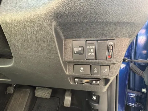 Honda Freed Plus