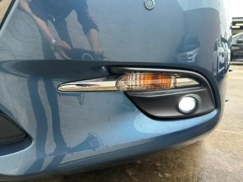 Mazda Axela Sport