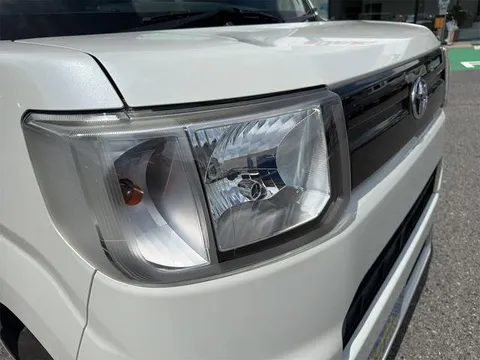 Toyota Pixis Mega